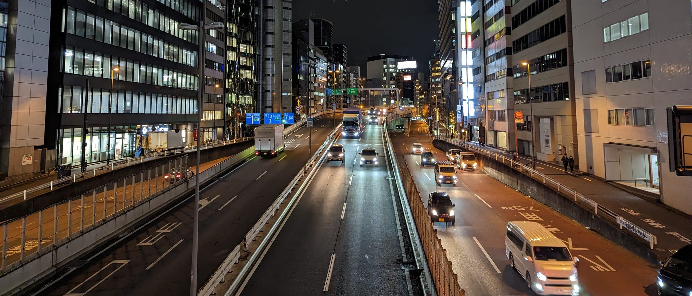夜の首都高速3号渋谷線